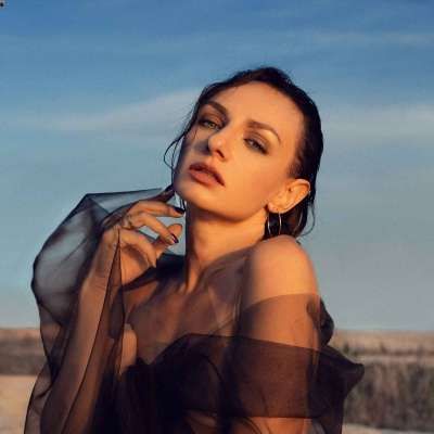 Виктория Исаева: искам изкуството ми да бъде изцеляващо и овластяващо
